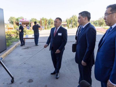 Олжас Бектенов Семей қаласы Бас жоспарының жаңа жобасымен танысты.