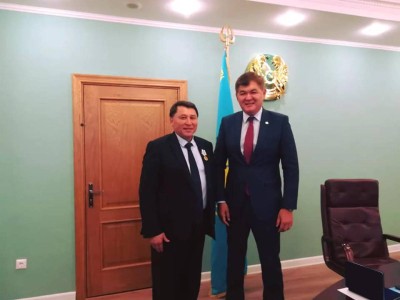 Біртанов: Бекшинге ерен еңбегі үшін алғыс айтқым келеді.