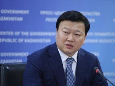 Цой: Вакцина салдырғандар ПТР тестінсіз Қазақстан аумағына кіре алады.