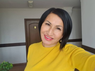 Сандуғаш Дүйсенова өзін кімдердің шешіндіргенін айтты.
