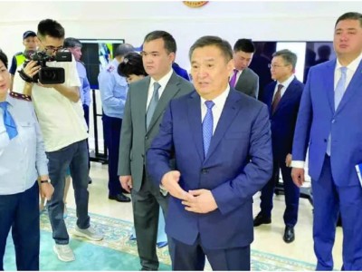 Ашық форматта өткен алғашқы кездесу.