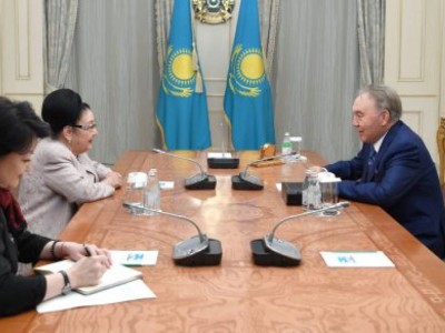 Елбасы КСРО халық әртісі Бибігүл Төлегенованы қабылдады.