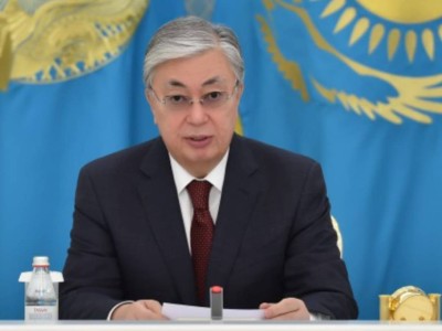 «Жұмыс көп»: Тоқаев әкімдерге вакцинаға қатысты дүрбелеңнің алдын алуды тапсырды.