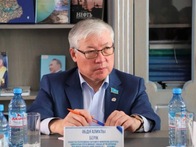 «Бейбіт адамдарға оқ атқан, азаптап жатқандарды анықтап, қылмыстық жазаға тарту керек».