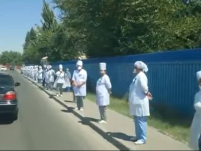 Шымкенттегі дәрігерлер флешмобы: «Министрлік мұндай флешмоб ұйымдастырған жоқ».