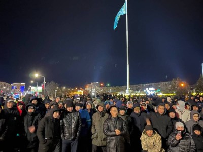 «Бұл енді жиын емес, митингте емес, көтеріліске ұласқалы тұр».