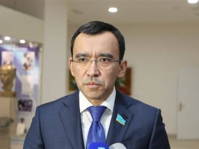 Әшімбаев: Мәселе диалог негізінде шешілуге тиіс.