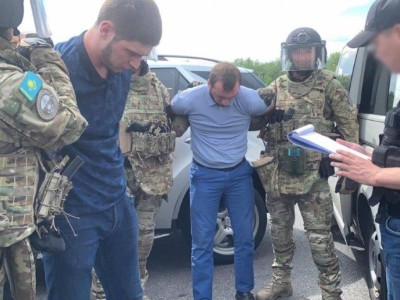 Алматыда қару-жарақ тасымалына қатысы бар полицей мен лауазымды тұлғалар сотталды.