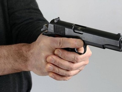 Жүргізуші куәлігінен айырылған соң, полиция бөлімшесінің терезесіне оқ атқан қостанайлық он жылға сотталды.