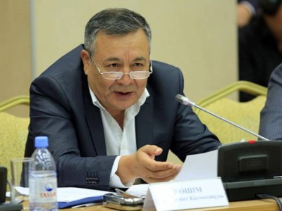 Б.Байбек назарына! Халықаралық жарысты Ресейдің мемлекеттік тілінде жүргізу не сасқандарың?.