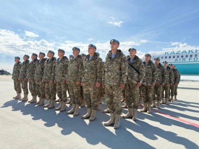 Қазақ десантшылары парадқа қатысу үшін Мәскеуге барды.