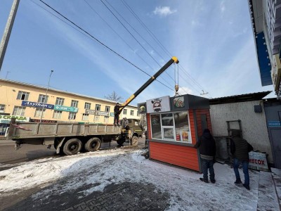 Алматыда заңсыз сауда нысандары сүріліп жатыр.