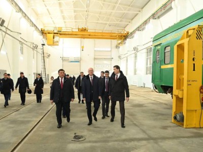 Роман Скляр Қызылордадағы вагон құрастыру зауытында болды.
