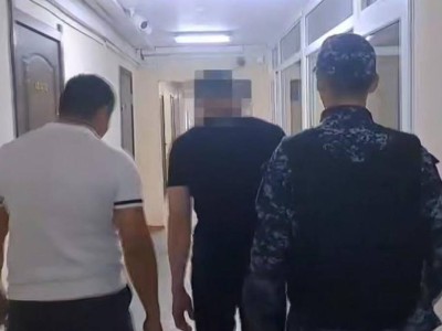 Қарағанды облысында екі медицина қызметкерін соққыға жыққан күдікті ұсталды.