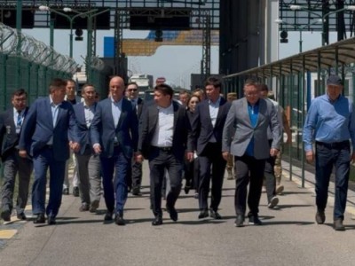 Роман Скляр «Нұр Жолы» өткізу бекетінің жаңғыртылу барысын тексерді.