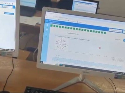 Мұғалімдер оқушылардың орнына тест тапсырмақ болған.