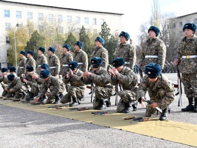 Әскерге шақырылғандарды неліктен көшеден ұстап әкетіп жатыр?.