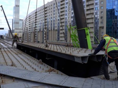 LRT эстакадасының арқалықтарын төсеу кезеңі аяқталды.