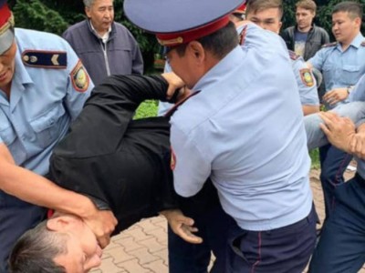 Бас прокуратура митинг өткізудің заңдылықтарын түсіндірді.