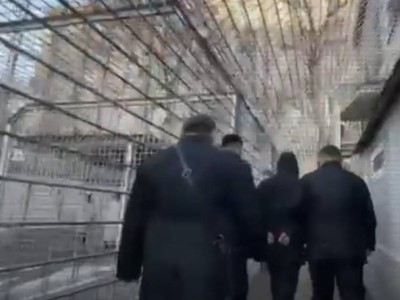 Аса ірі мөлшерде алаяқтық жасады деген күдікті Ресейден жеткізілді.