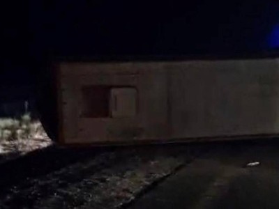 Ақмола облысында балалар футбол командасы мінген автобус аударылып, жаттықтырушы қаза тапты.