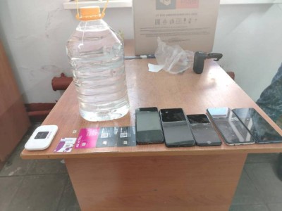 Түрмеге тыйым салынған заттар өткізбек болған азамат ұсталды.