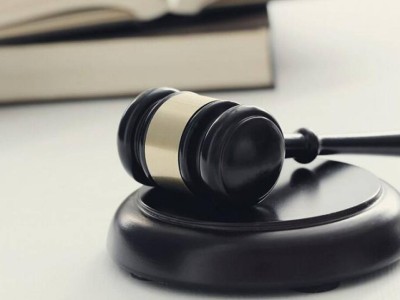 Ақмола облысында бұрынғы шенеунік пен кәсіпкер бюджет қаражатын жымқырғаны үшін сотталды.