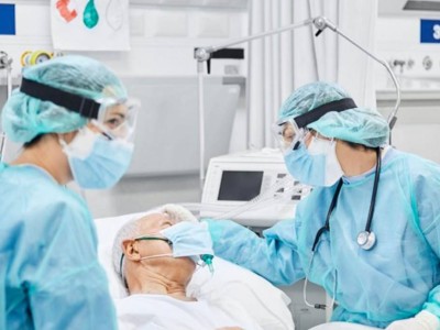 Елімізде бір тәулікте мыңға жуық адамнан коронавирус анықталды.