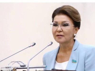 Дариға Назарбаева және басқа да белгілі бизнесмендер мен саясаткерлер «Астана Опера» театрының Қамқоршылық кеңесінен шығарылмақ.