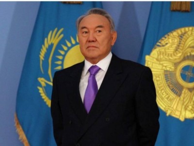 Назарбаев штабқа келді.