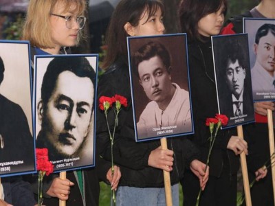 Қарағандыда ашаршылық пен репрессия құрбандарын еске алу шеруін өткізбек болған белсенді қамауға алынды.