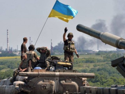 Bloomberg Ресейдің Украинаға қарсы соғысының аяқталуының үш сценарийін ұсынды.
