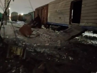 Астанада жүк пойызының контейнерінде жарылыс болды.
