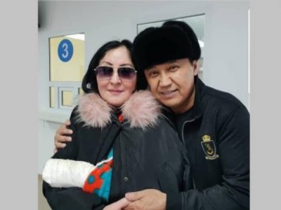 Гауһар Әлімбекова бостандыққа шықты.