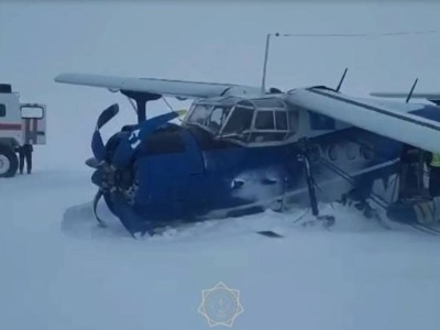 Санитарлық авиация ұшағы боран салдарынан апаттық жағдайда қонды.