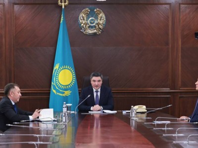 Олжас Бектенов жаңа әділет министрін таныстырды.