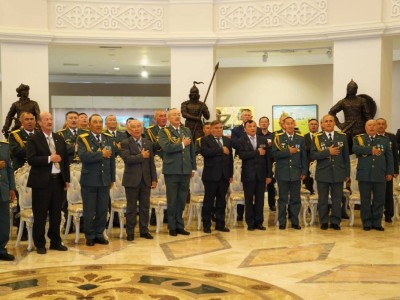 Отан қорғаушы күніне орай алғашқы әскери және технологиялық дайындық пәні мұғалімдері марапатталды.