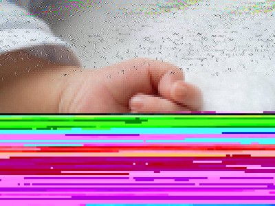 Алматыда жаңа туған сәбиін тастап кеткен әйел ұсталды.
