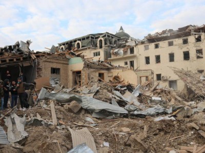 Әзербайжан мен Армения бір-бірін тағы атқылап жатыр.