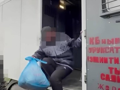 Аса ірі көлемде алаяқтық жасаған күдікті Қырғызстаннан экстрадицияланды.