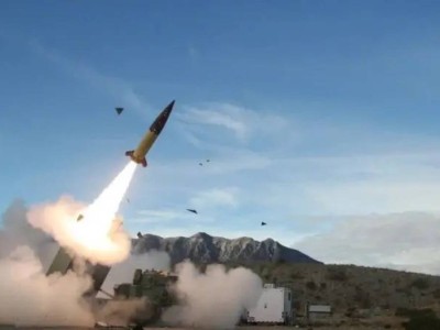 Байден Украинаға ATACMS зымырандарымен Ресей аумағын атуға рұқсат берді.