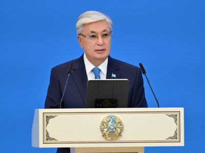 Популистер мен саясаткер сымақтарға қарсы тұруымыз керек – Тоқаев.