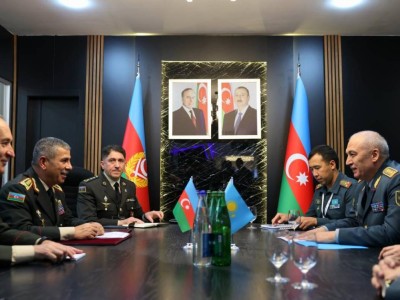 Қорғаныс министрі Әзербайжанға неге барды?.