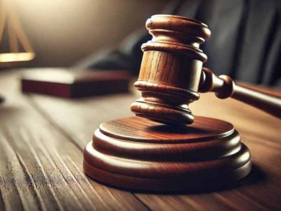 Шымкент қаласының дәрігерлік-дене шынықтыру диспансерінің басшысы сотталды.