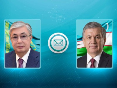 Тоқаев Өзбекстан президентін Тәуелсіздік күнімен құттықтады.