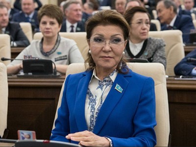 Дариға Назарбаеваның Мәминге көңілі толмай ма?.