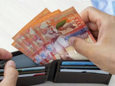 Елімізде келесі жылдан бастап ең төменгі жалақыны 60 мың теңге болады.