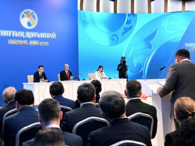 Бурабайда президенттің қатысуымен Ұлттық құрылтайдың IV отырысы өтіп жатыр.