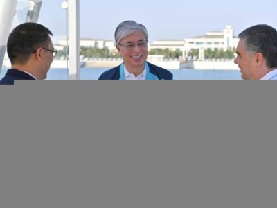 Тоқаев бейресми кездесуге Қазақстан құрамасының Олимпиада формасымен барды.