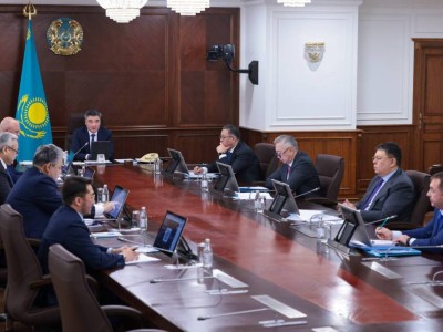 Олжас Бектенов: Цифрландыру арқылы артық шығындар мен қажетсіз құрылымдарды азайту қажет.
